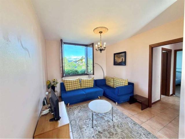 Appartamento in vendita a Porto Valtravaglia VA