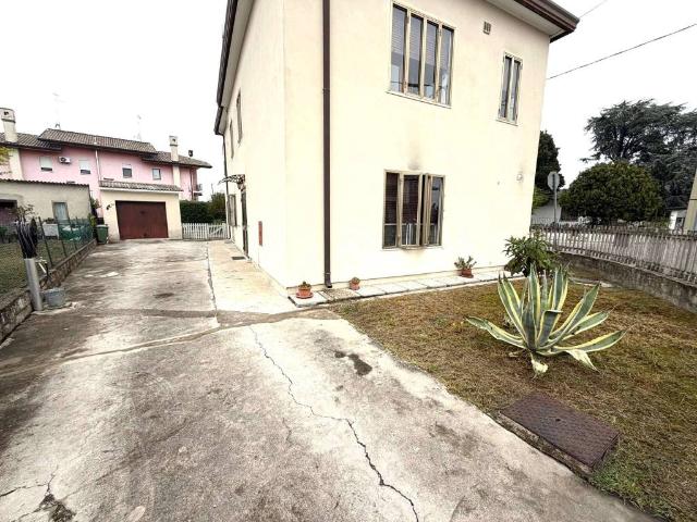 Appartamento in vendita a Porto Viro RO
