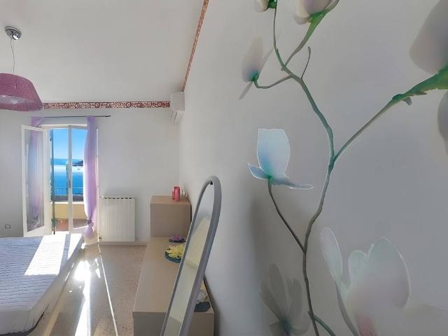 Appartamento in vendita a Portovenere SP