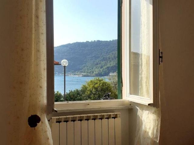 Appartamento in vendita a Portovenere SP