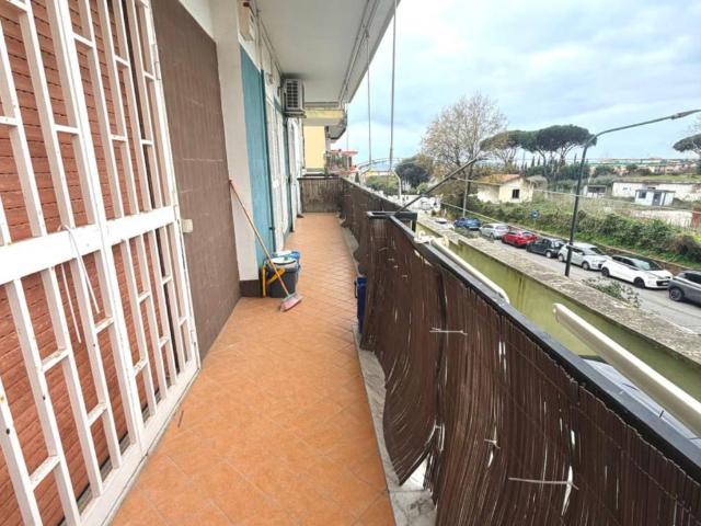 Appartamento in vendita a Pozzuoli NA
