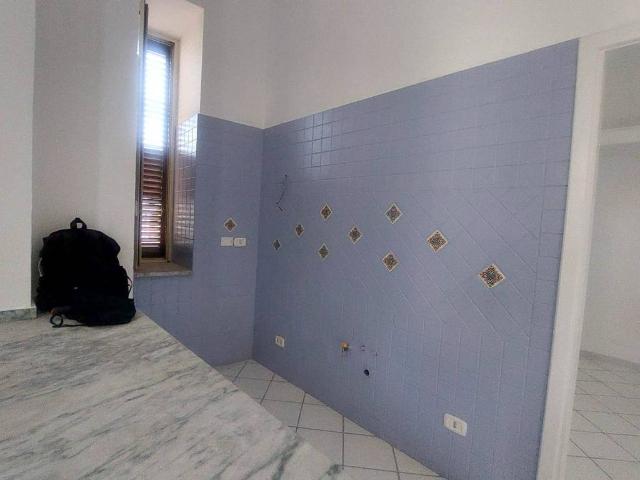 Appartamento in vendita a Pozzuoli NA