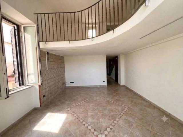 Appartamento in vendita a Pozzuoli NA