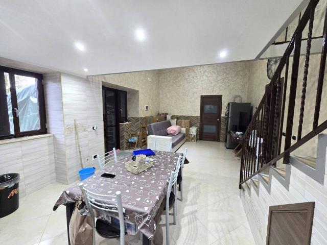 Appartamento in vendita a Pozzuoli NA