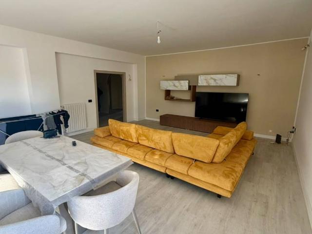 Appartamento in vendita a Pozzuoli NA