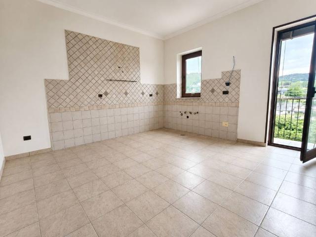 Appartamento in vendita a Pozzuoli NA