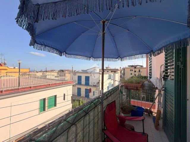 Appartamento in vendita a Pozzuoli NA