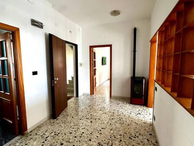 Appartamento in vendita a Pozzuoli NA