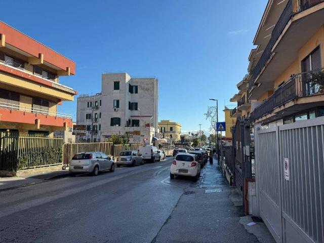 Appartamento in vendita a Pozzuoli NA