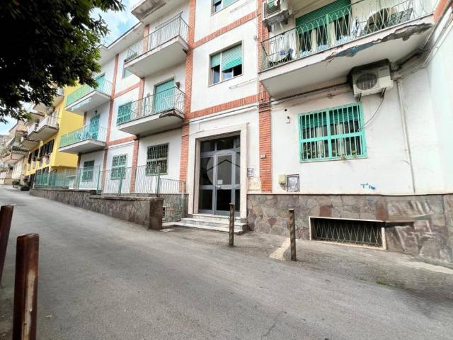 Appartamento in vendita a Pozzuoli NA