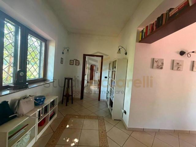 Appartamento in vendita a Pozzuoli NA