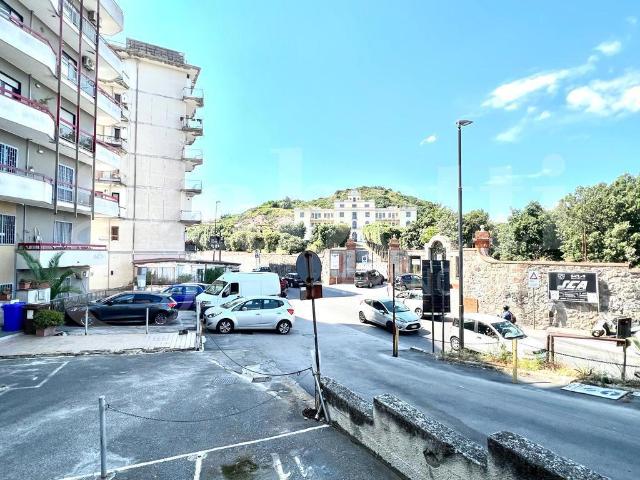 Appartamento in vendita a Pozzuoli