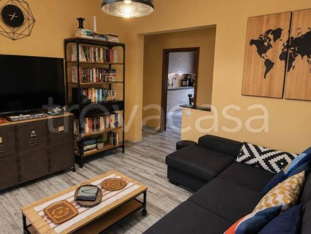 Appartamento in vendita a Prato via Arnaldo Billi, Villa Fiorita