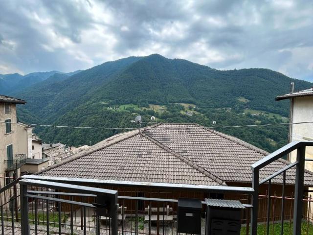 Appartamento in vendita a Premana LC