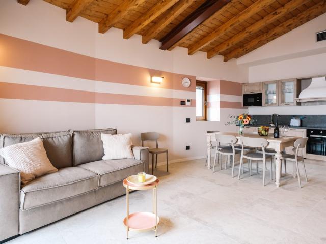 Appartamento in vendita a Predore Con una vista lago da so. 123m² Bergamo