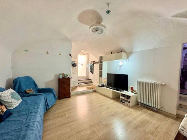 Appartamento in vendita a Prelà IM