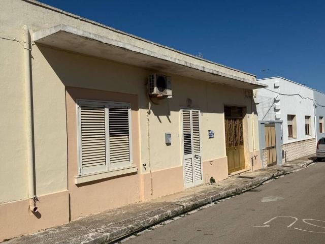 Appartamento in vendita a Presicce Acquarica LE