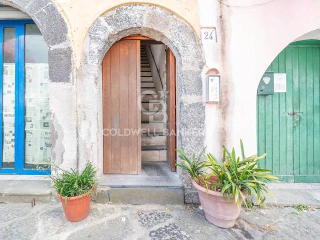 Appartamento in vendita a Procida NA