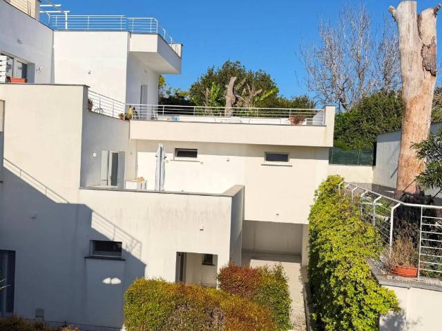 Appartamento in vendita a Procida NA