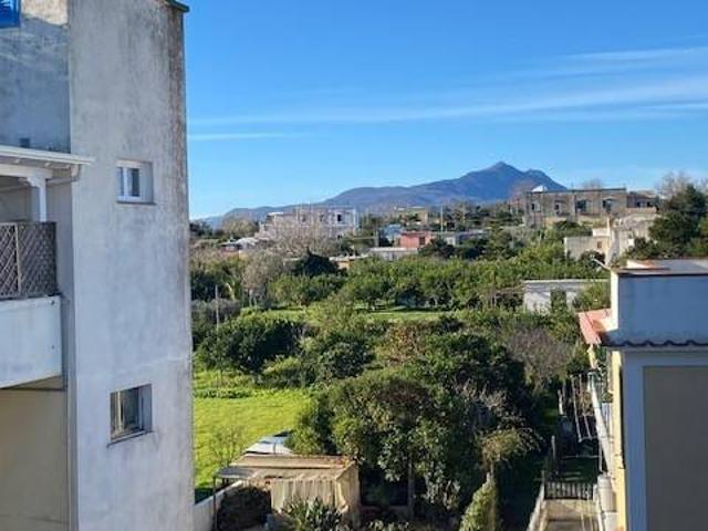 Appartamento in vendita a Procida NA