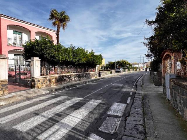 Appartamento in vendita a Procida NA