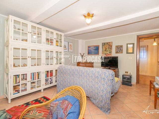 Appartamento in vendita a Quattro Castella