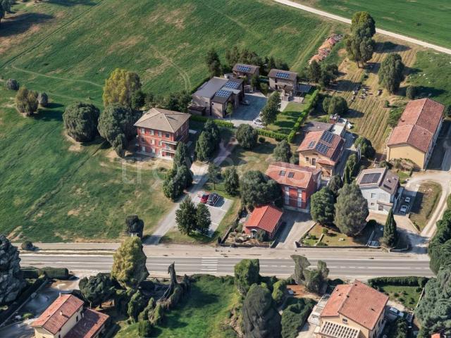 Appartamento in vendita a Quattro Castella via Filippo Turati, 91