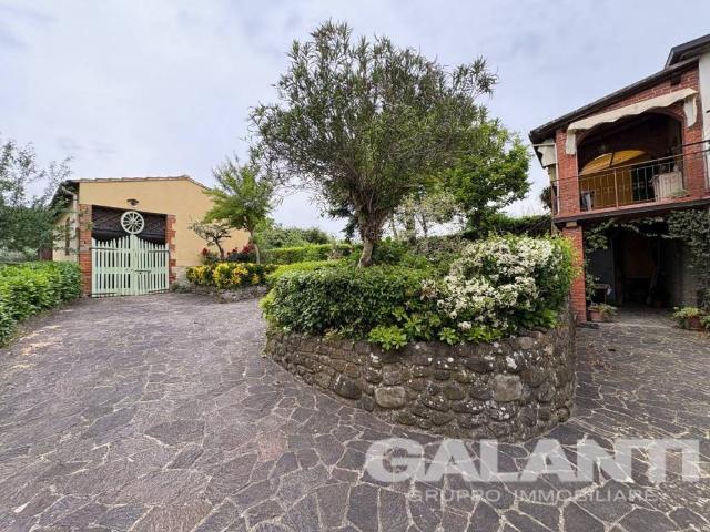 Appartamento in vendita a Rufina FI
