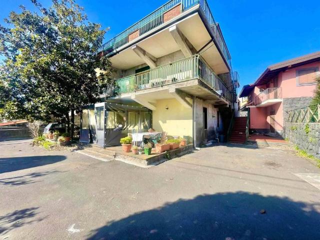 Appartamento in vendita a Ragalna CT