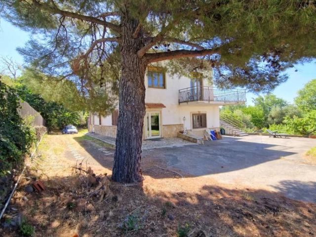 Appartamento in vendita a Ragalna CT