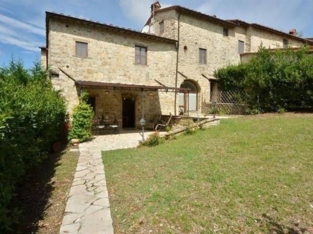 Appartamento in vendita a Radda in Chianti SI