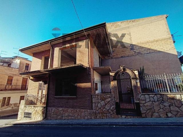 Casa indipendente in vendita a Ramacca CT