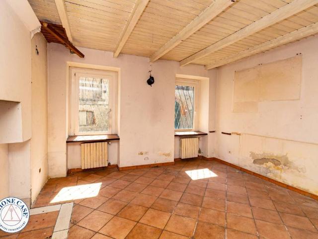 Appartamento in vendita a Rancio Valcuvia VA