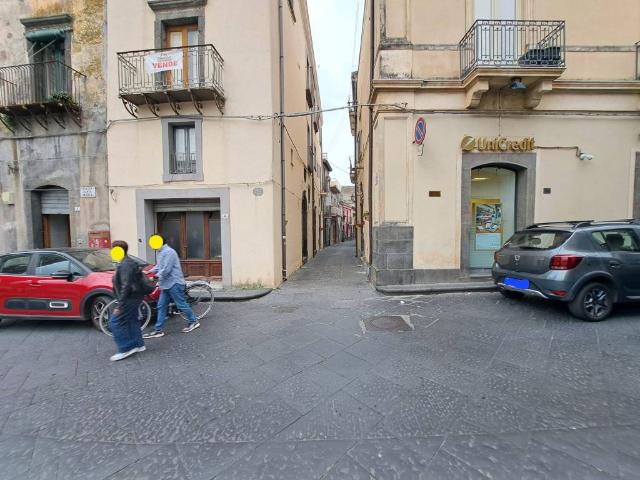 Appartamento in vendita a Randazzo CT