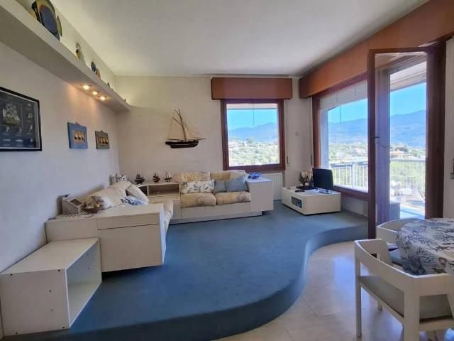 Appartamento in vendita a Rapallo GE