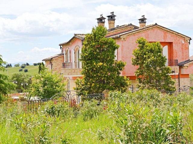 Villa in vendita a Recanati MC