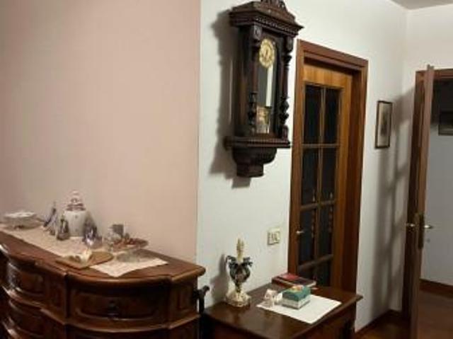 Appartamento in vendita a Reggio nell'Emilia