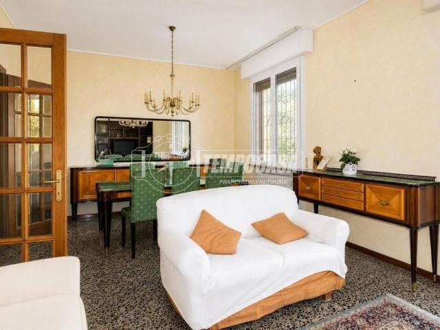 Appartamento in vendita a Reggio Emilia RE