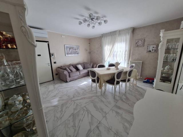 Appartamento in vendita a Reggio Emilia RE