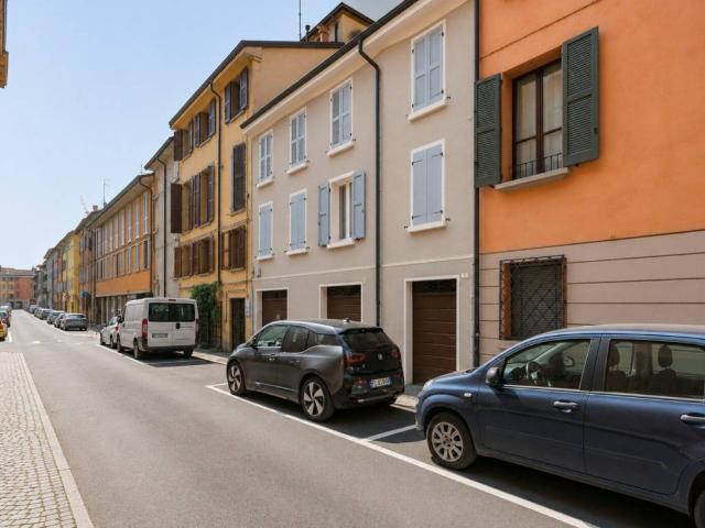 Casa indipendente in vendita a Reggio Emilia RE