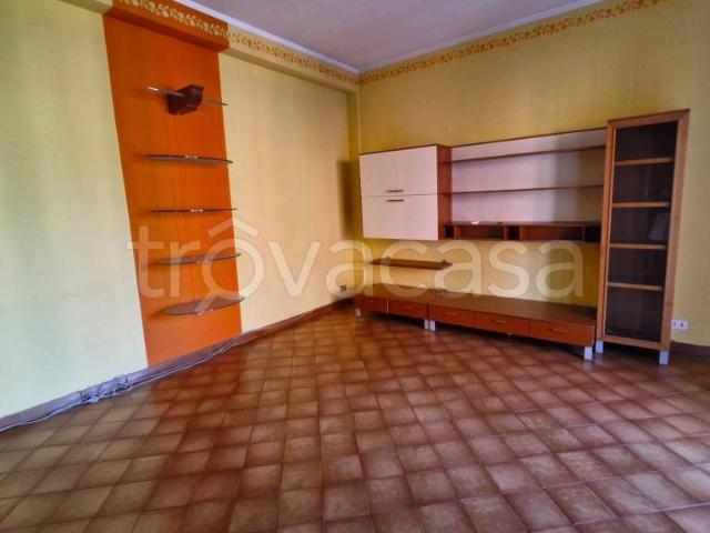 Appartamento in vendita a Reggio nell'Emilia via Giuseppe Giacosa, 7, Baragalla Canalina