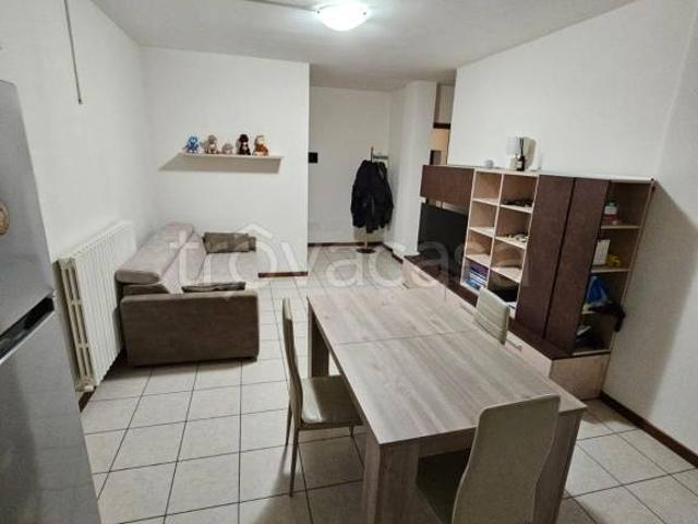Appartamento in vendita a Reggio nell'Emilia via Pinturicchio, Pieve Modolena