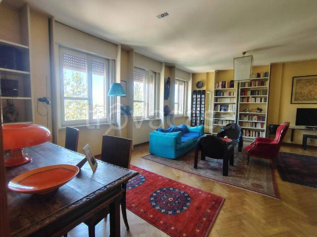 Appartamento in vendita a Reggio nell'Emilia via Sessi, Centro Storico