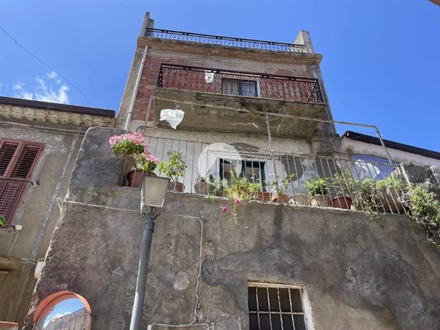 Appartamento in vendita a Reitano ME