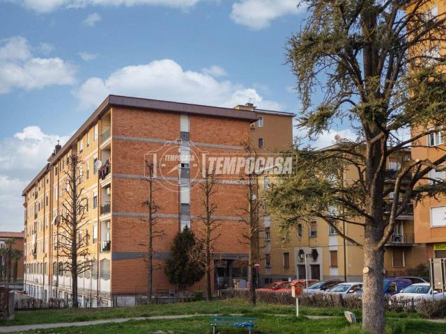 Appartamento in vendita a Renate MB