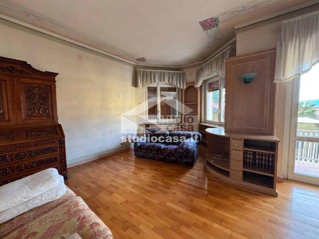 Appartamento in vendita a Renate MB