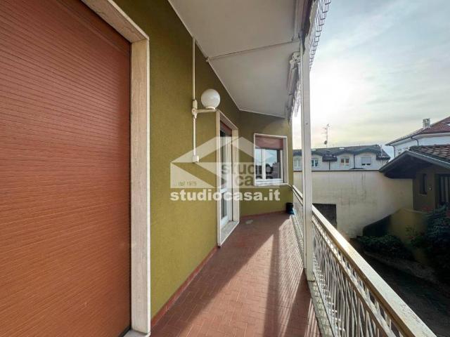 Appartamento in vendita a Renate MB