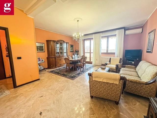 Appartamento in vendita a Rho