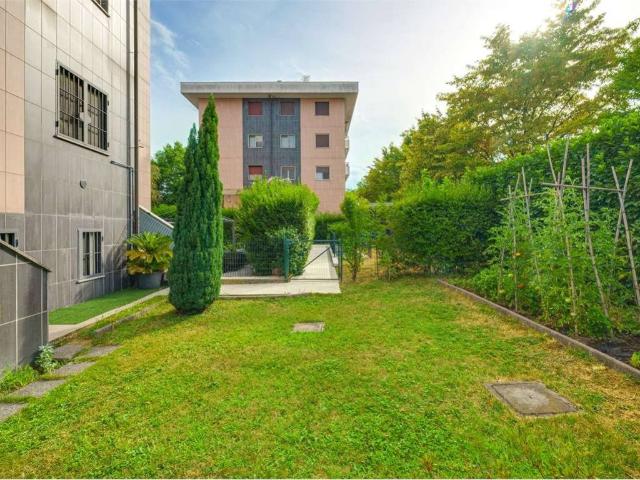 Appartamento in vendita a Rho MI