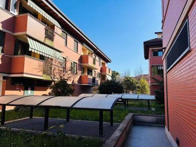 Appartamento in vendita a Rho MI